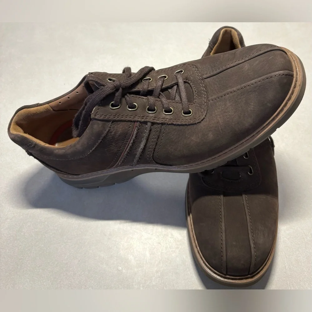 Clarks Dark Brown Leather Oxfords